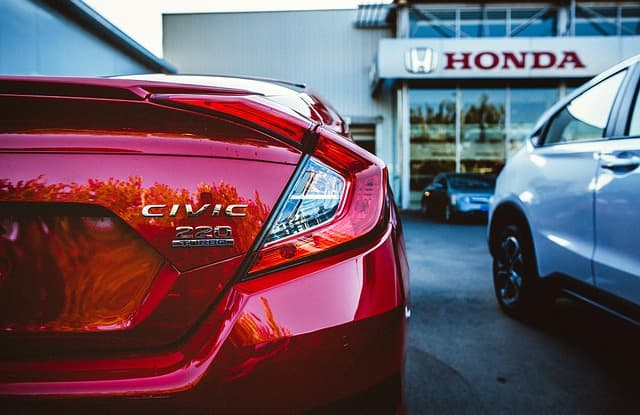 How to check the mileage on Honda